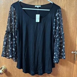 Flowery Bell Sleeve Dressy Top